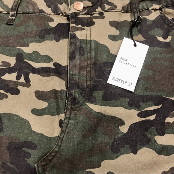 Camouflage mini skirt - Picture 4 of 4